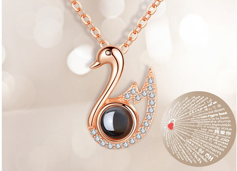 AmorMio Swan Necklace